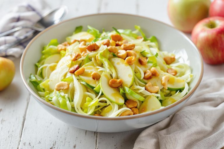 Fenouil, pomme verte & noix de cajou caramélisées : craquez pour cette salade.jpg